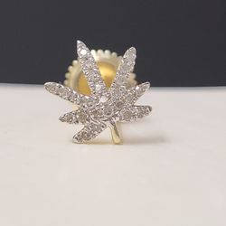 10k Gold Pair Leaf Earrings With Diamonds 