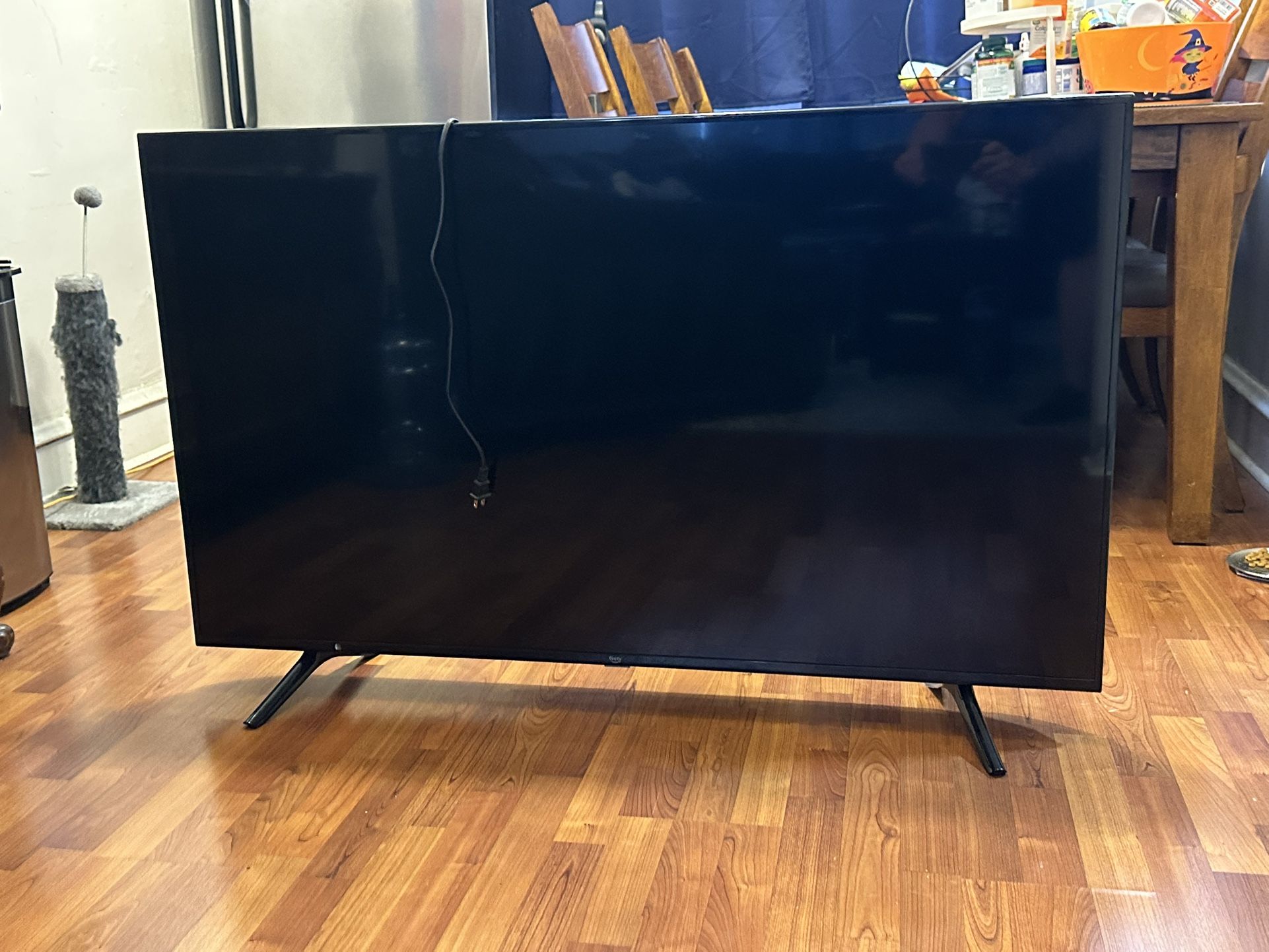 55” Amazon Fire tv No Remote