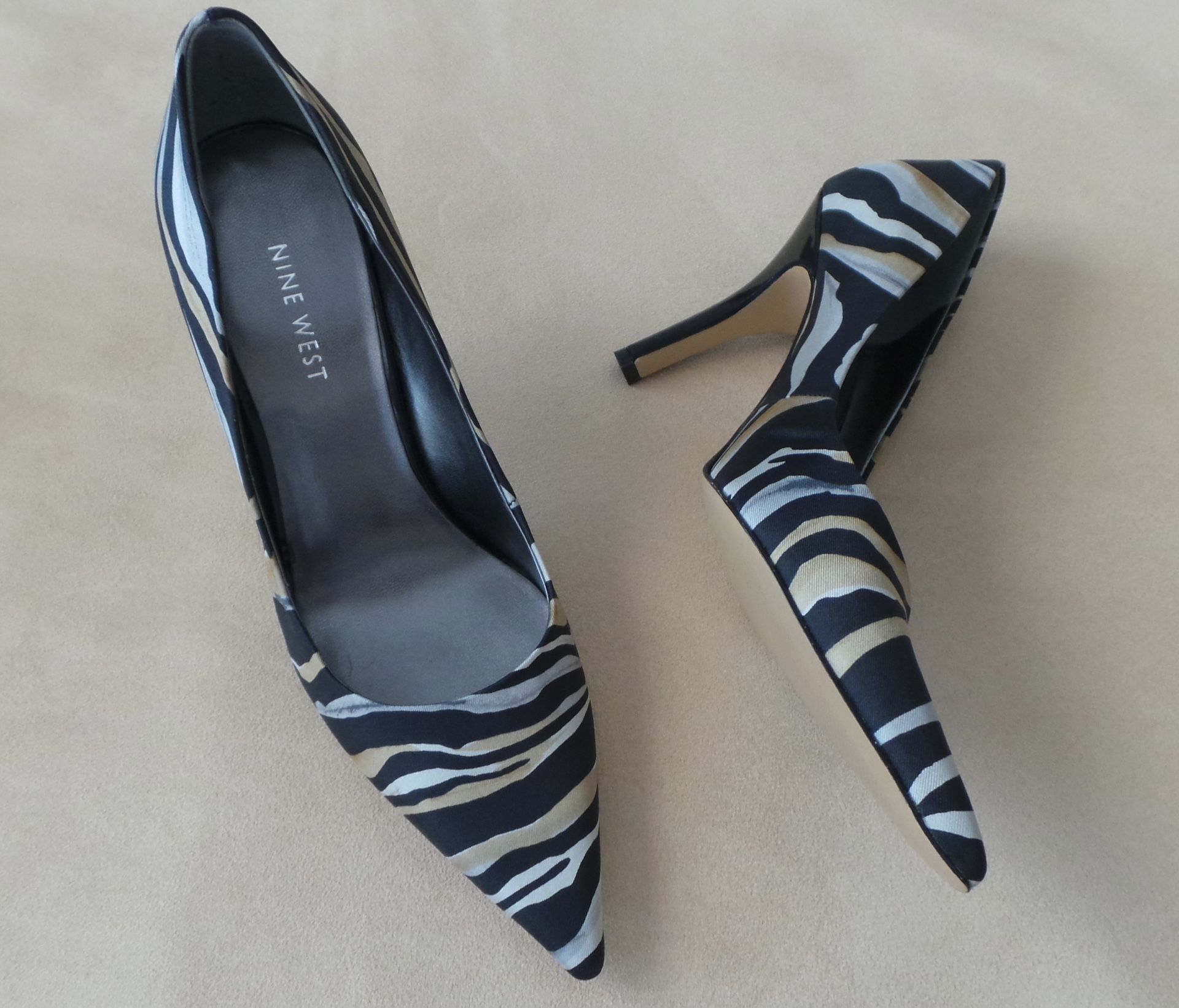 Nine West Barbe Pump Zebra print type 7M Fabric (Gold, Silver, Black colors)