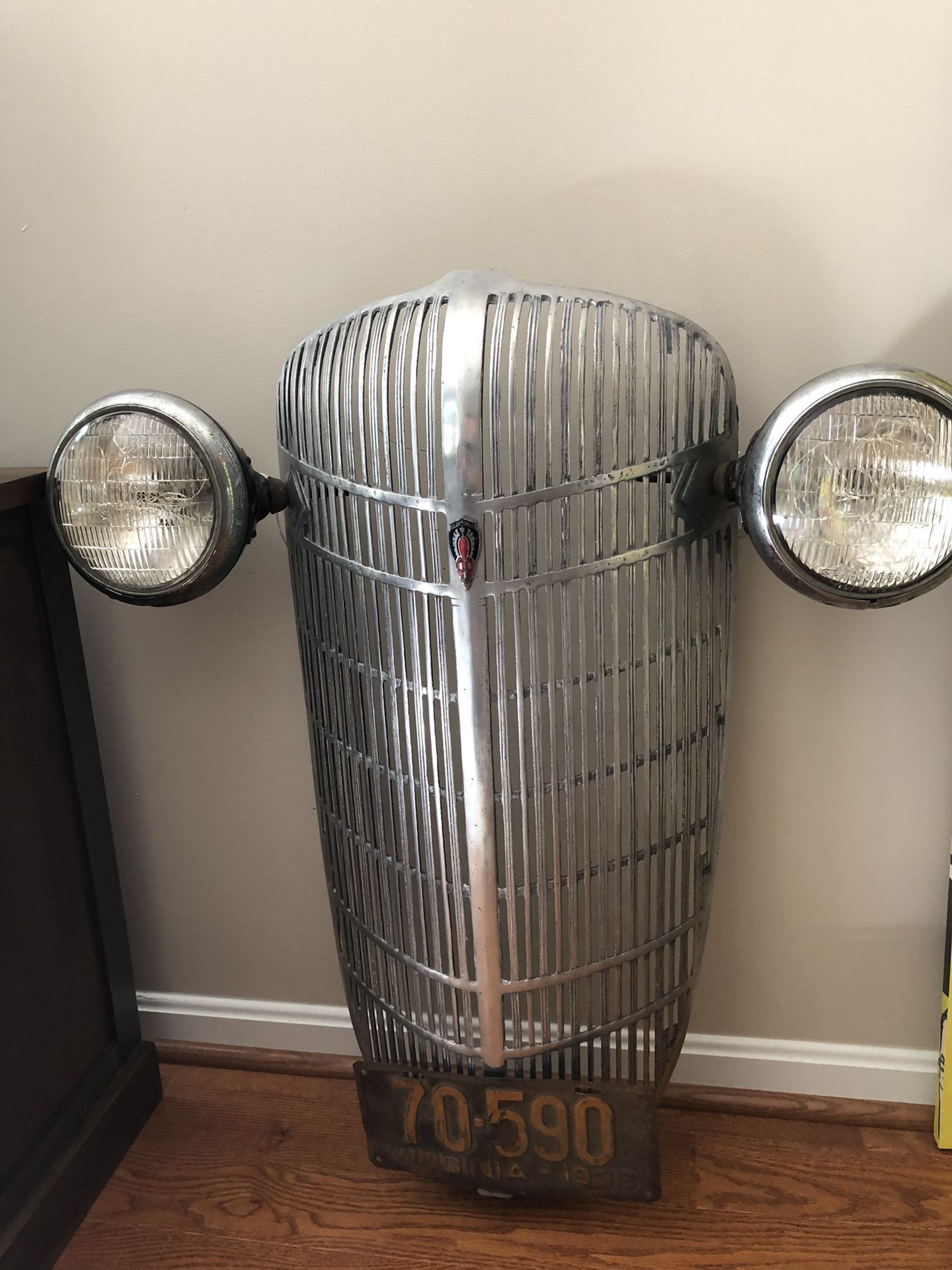 1936 Oldsmobile Grill with lights