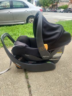 Chicco KeyFit Max Infant Car Seat