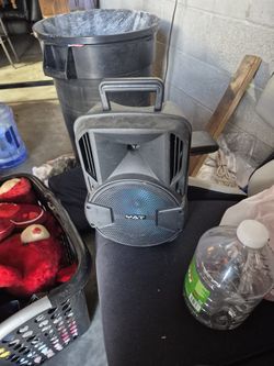 Yat 8" Bluetooth Speaker 