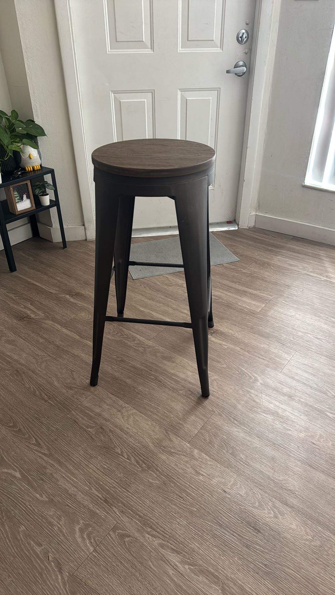 2 Bar Stool