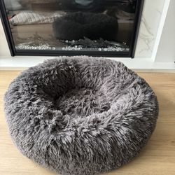 Dark gray 24" dog calming round donut bed