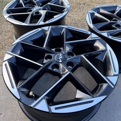 18 Inch OEM Wheels