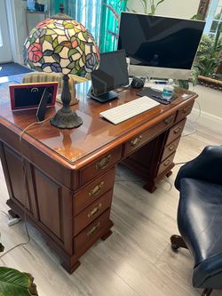 Vintage Pennsylvania House Solid Cherry Executive Desk – Excellent Condition