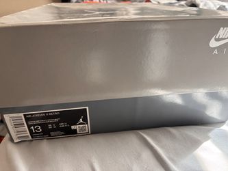 Men Jordan 11s cool grey size 13