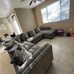 Sectional Couch 