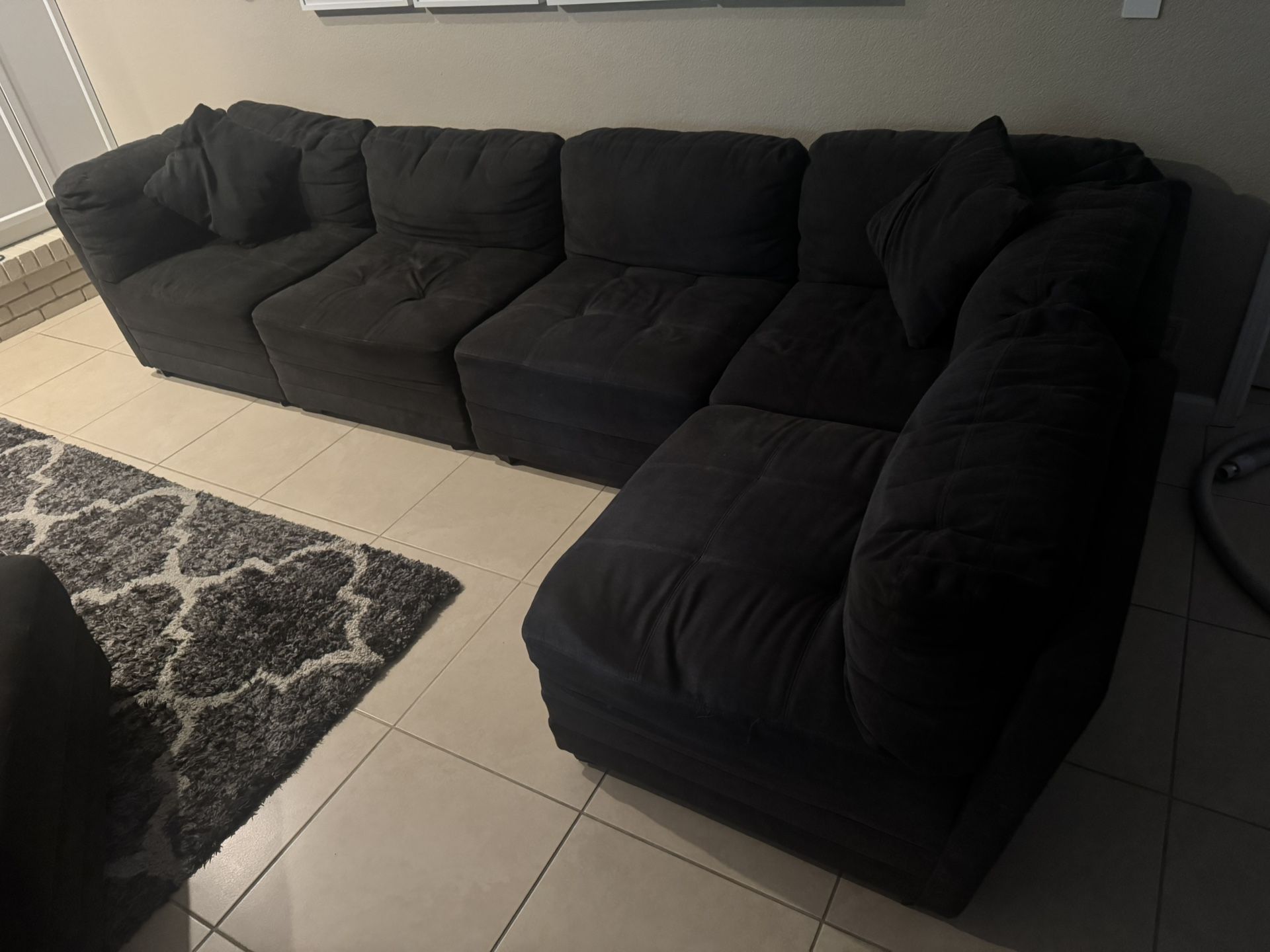 Flexible seating Couch (non-smoking household)