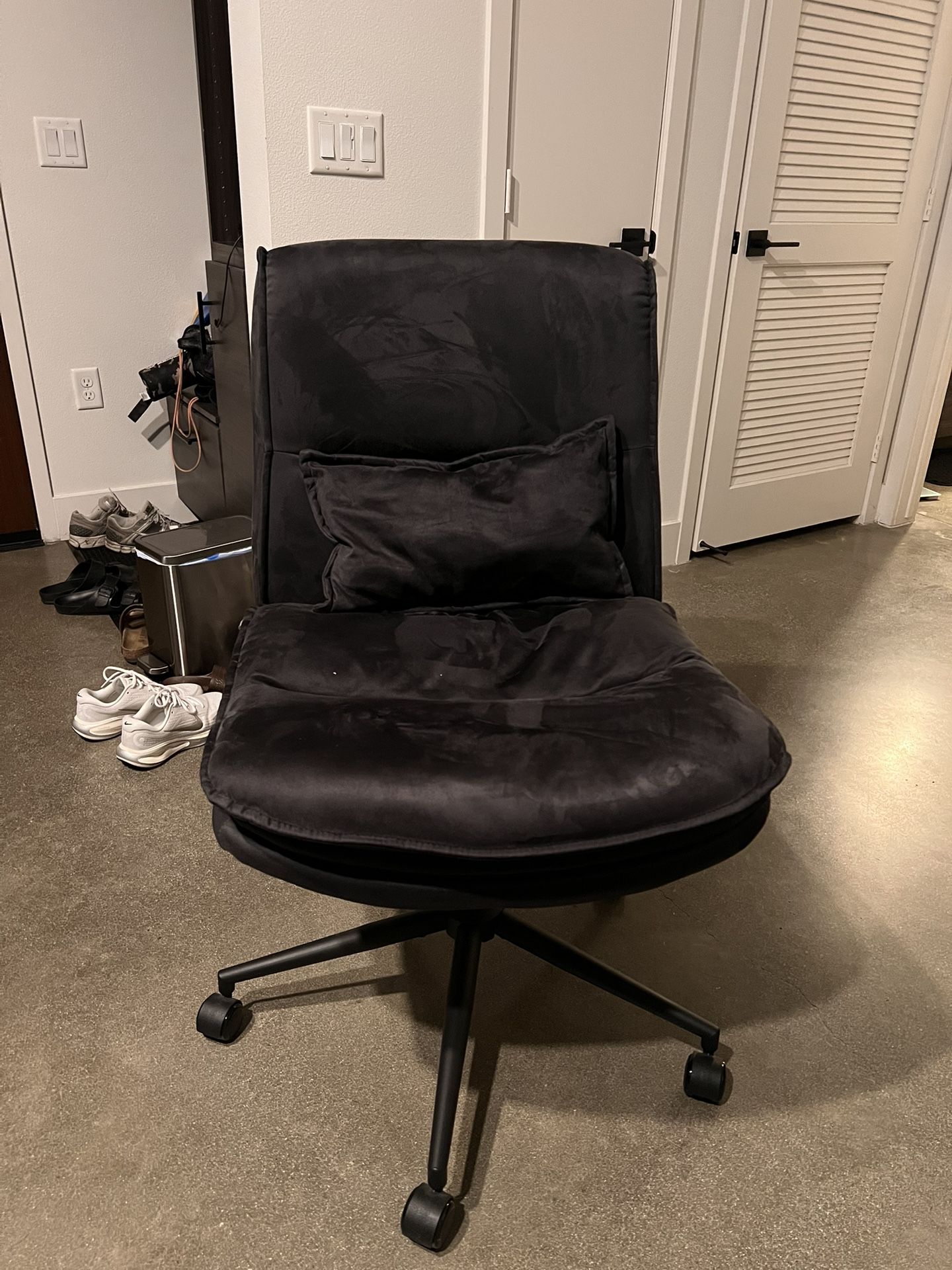 Criss Cross Desk Chair