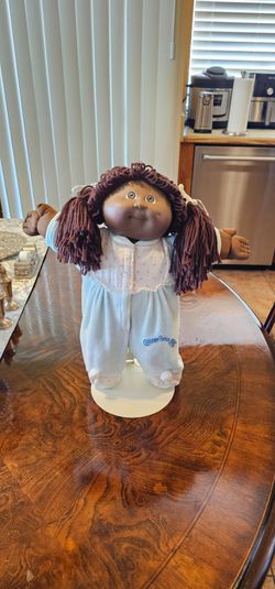 1982 Cabbage Patch Kids Authentic Xavier Roberts Doll Yarn Hair Rare Vintage / Collectible / Retro / 80s / Toy / Gift / Decorative / HTF / Collector
