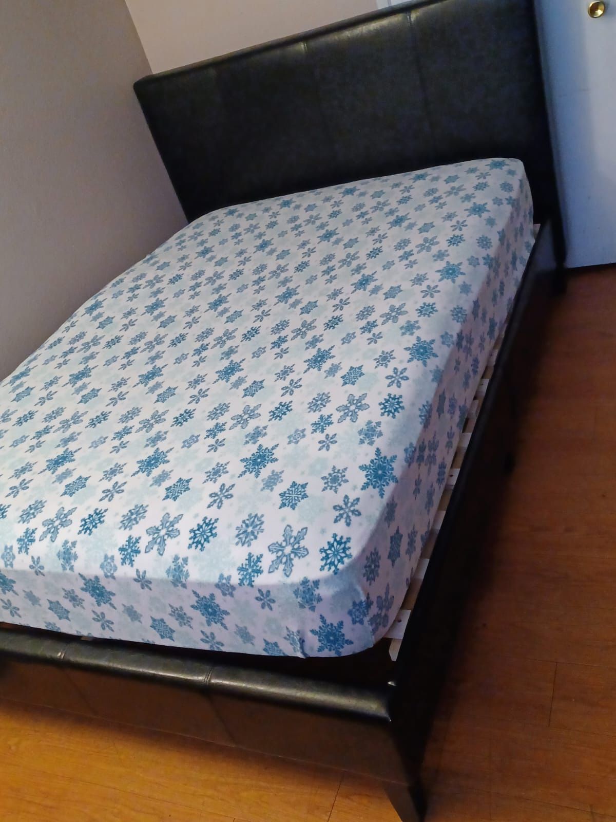 Full bed / Cama Full