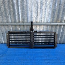 2019 2020 2021 2022 2023 2024 Chevrolet Equinox / GMC Terrain Front Radiator Air Shutter OEM (ORIGINAL WITH MOTOR)