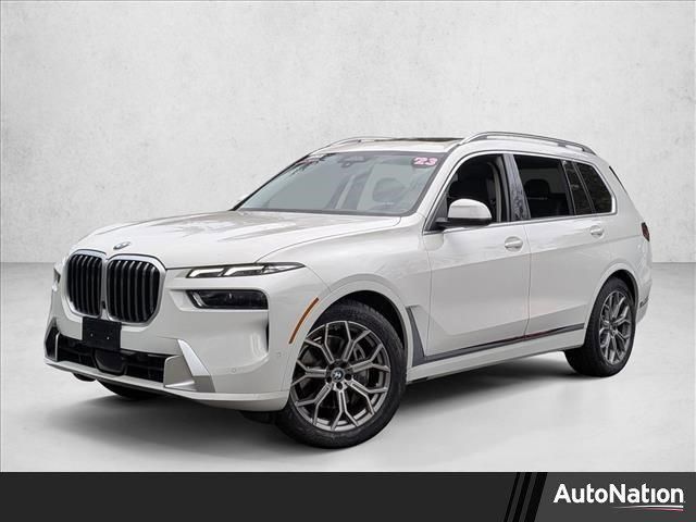 2023 BMW X7