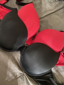 New Victoria Secret Bras 34DDD 