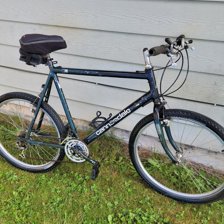 CANNONDALE M700 BIKE 