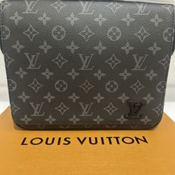 Crossbody LV Messenger Bag
