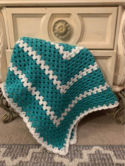 Baby blanket handmade 32x32