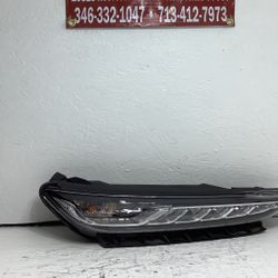 2018 2021 Hyundai Kona right running light (1)