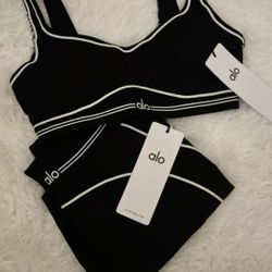 Alo Yoga Black Gym Set – Size Small – New With Tags