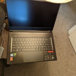 MSI GS65 Stealth-1668 15.6" Notebook Core i7 9750H. 1660 TI GPU