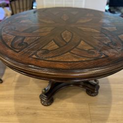 Beautiful Round Dining Table 53”