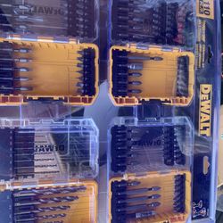 DEWALT Tough Grip Screwdriver Bits Set (110pc Drill/Driver bit) Black and Yellow