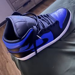 Nike Mid Top Men Size 11