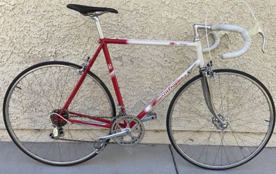 BIKE Saint Tropez La Mirage 10-Speed Road Bike Campagnolo Components & Wheels