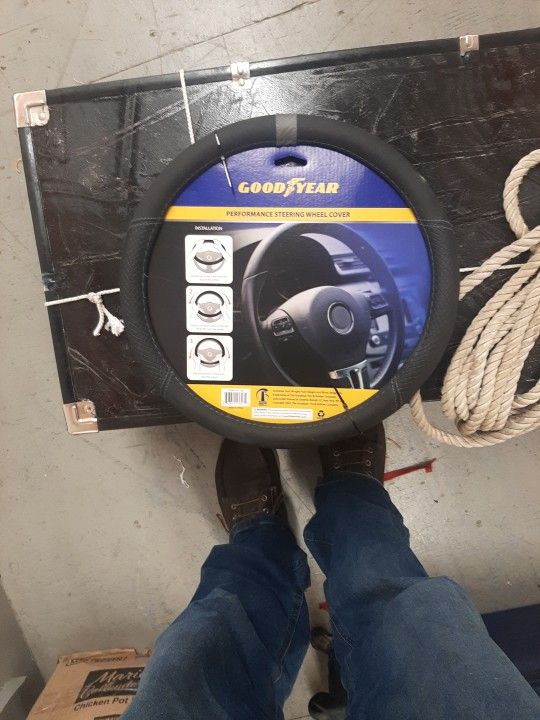Goodyear Performance Steering Wheel Cover