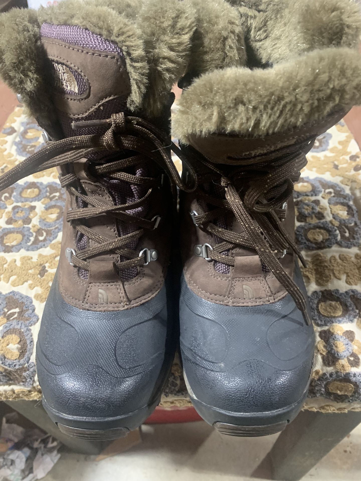 The North Face Women’s insulated waterproof snow boots