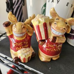 Salt & Pepper Shaker Set