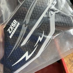 Fuel Tank Traction pad & Fuel Tank Grip