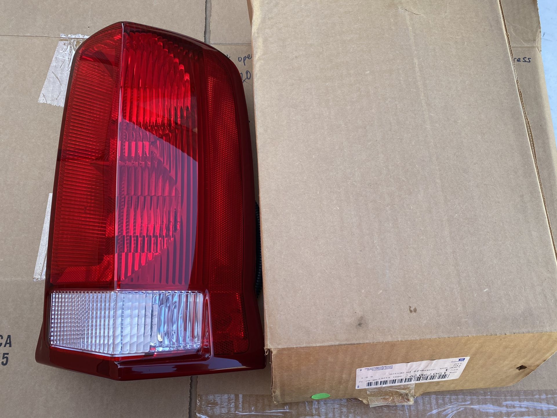 OEM 2002-2006 Cadillac Escalade Tail Light Right Side