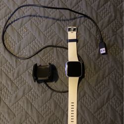 Fitbit Versa Lite