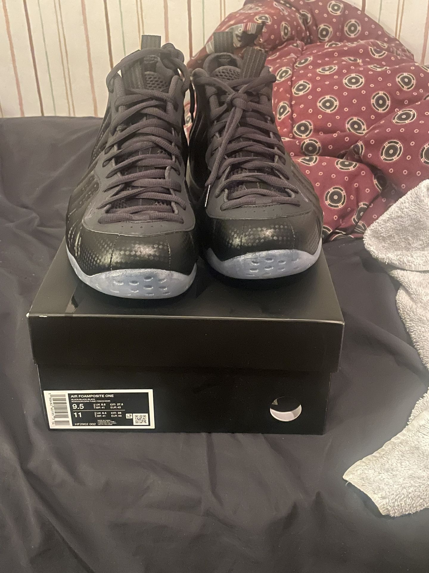 FIRM ON PRICE / NIKE FOAMPOSITE NEW SIZE 9.5