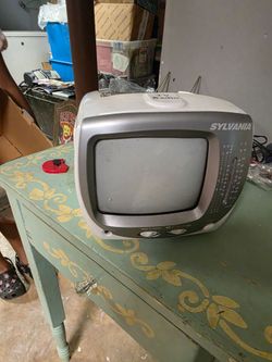 Sylvania B&W  TV 5" (BRAND NEW NEVER USED)
