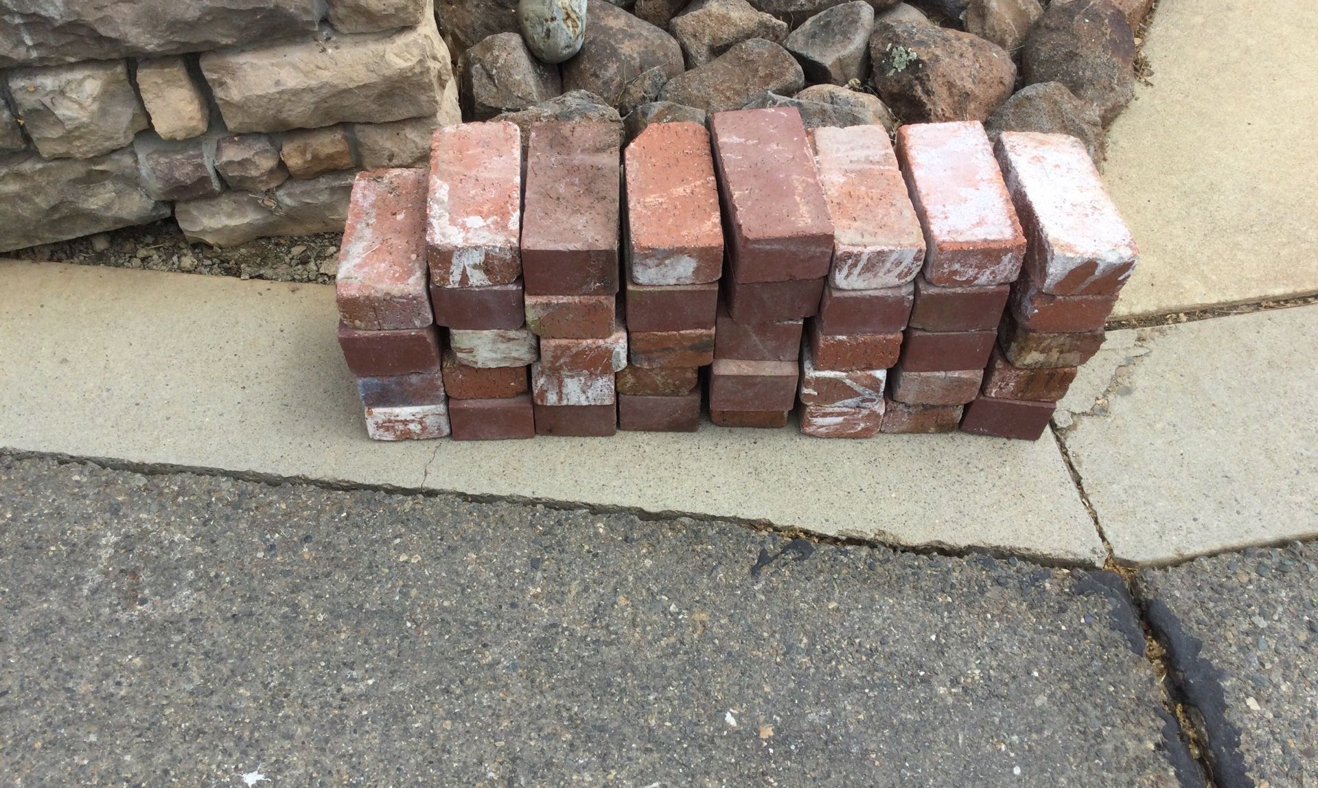 Bricks For Free for Sale in Sacramento, CA - OfferUp