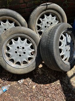 2 Mercedes Rims