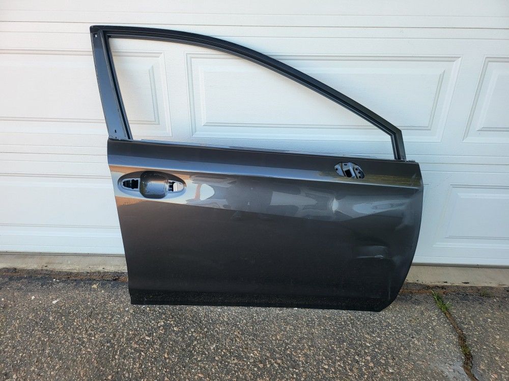 2017 - 2023 Subaru Impreza Door Shell Oem Passenger Side