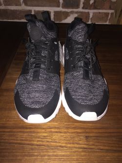 (Size 10.5)nike air huarache run ultra