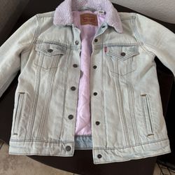 Levi’s Sherpa Jacket Women Sz Small