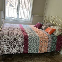 Queen Size Bed With New Mattress & Box Spring rod Iron  Bed Frame & Floral Posts