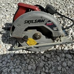 Electric Saw - SKILSAW SPT67WE01 7-1/4 inch Circular Saw