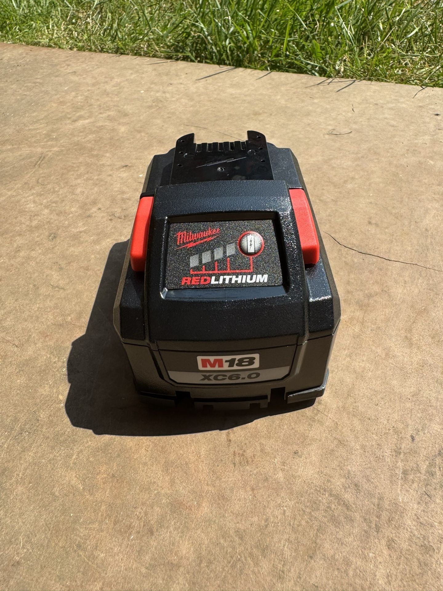 Milwaukee M18 18-Volt Lithium-Ion High Output Battery Pack 6.0Ah