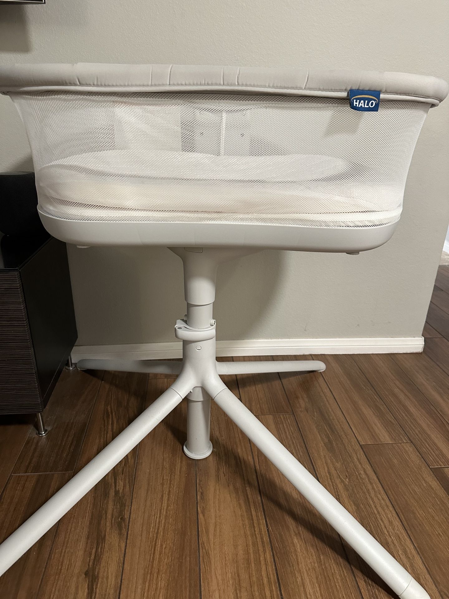 Halo Bassinet Swivel Sleeper