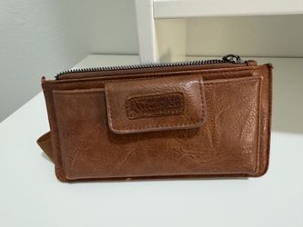 Wristlet