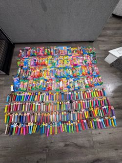 270 vintage pez lot