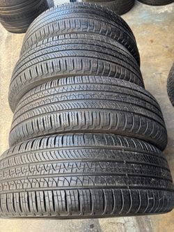 Set of 4 nice Pirelli Scorpion Zero 255/65/19 ( We install & balance)