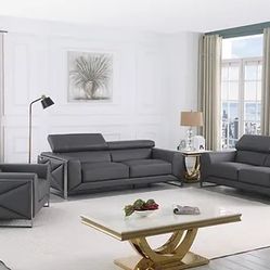 $2499 Giorgio Italian Leather Living Room Set Brand New 